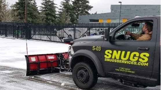 4 Benefits of Hiring a Professional Snow Plowing Service