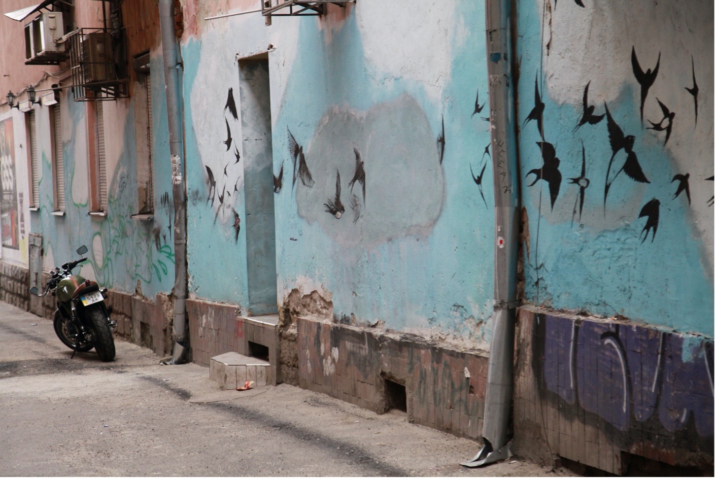 Three Key Benefits of Graffiti Removal