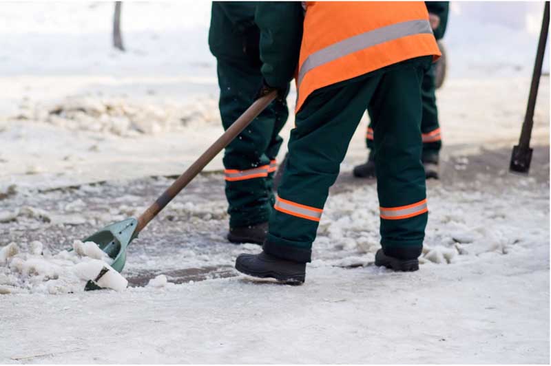 The Dangers Of Employees Removing Snow