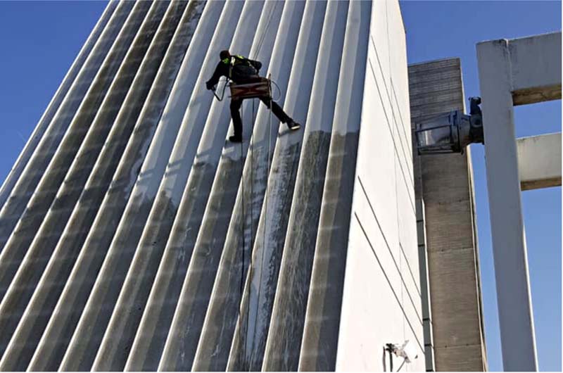 The Importance Of Commercial Roof Cleaning