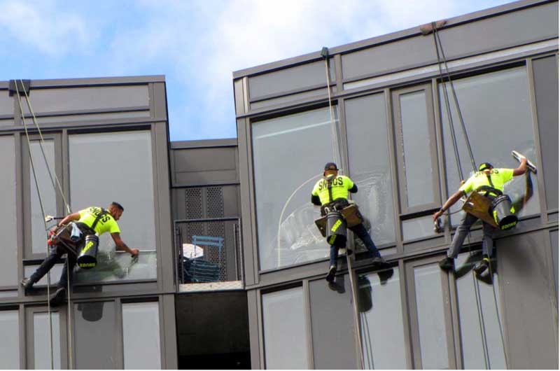 Hiring High-Rise Window Cleaners