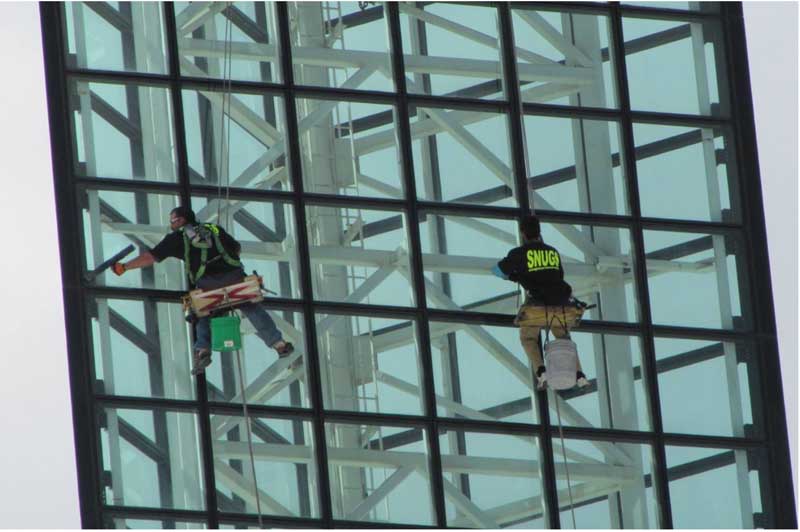 Hiring High-Rise Window Cleaners