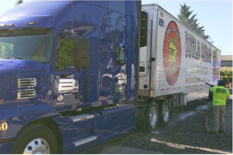 Mobile Fleet Washing vs Truck Washes