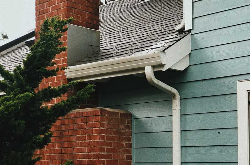 Why Professionally Installed Gutters Are Important for a Healthy Roof